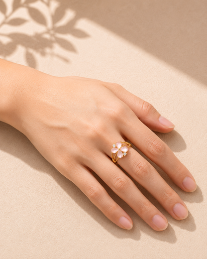 Blush Flower Ring — Gold | ELVIAN