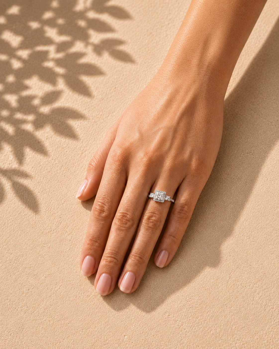 Diamond Halo Ring | ELVIAN