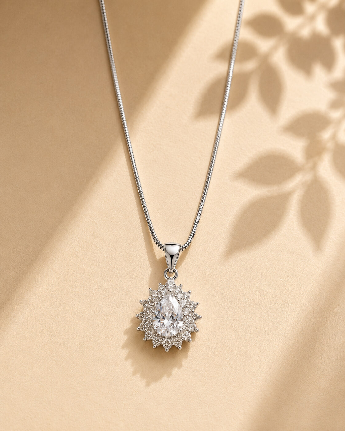 Diamond Halo Necklace | ELVIAN